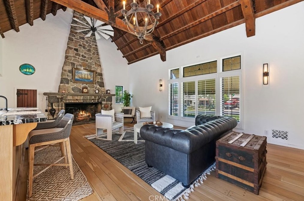 3014 Pine St, Riverside CA  92501-2364 exterior