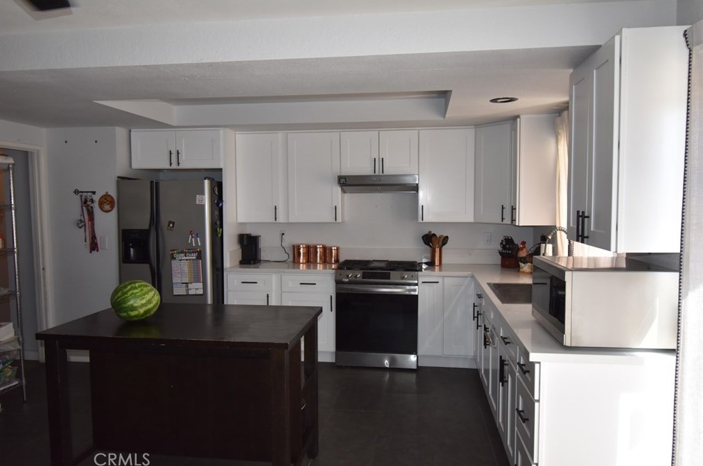 11490 Hubbard St, Moreno Valley, CA 92557-5651