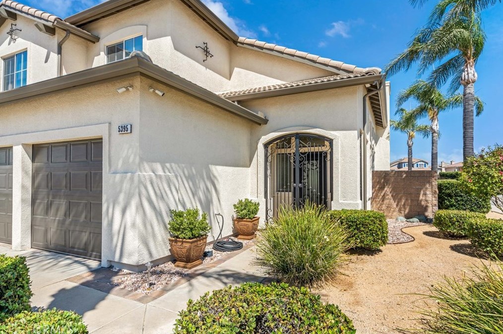 5395 Bullpen Dr, Fontana, CA 92336-0140