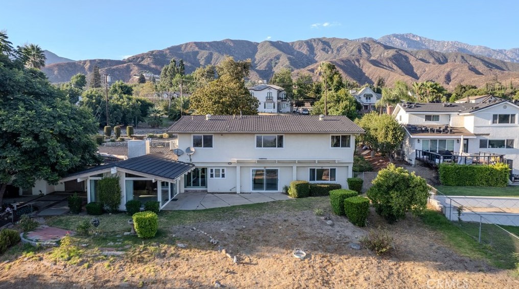 2440 San Antonio Crescent E, Upland, CA 91784