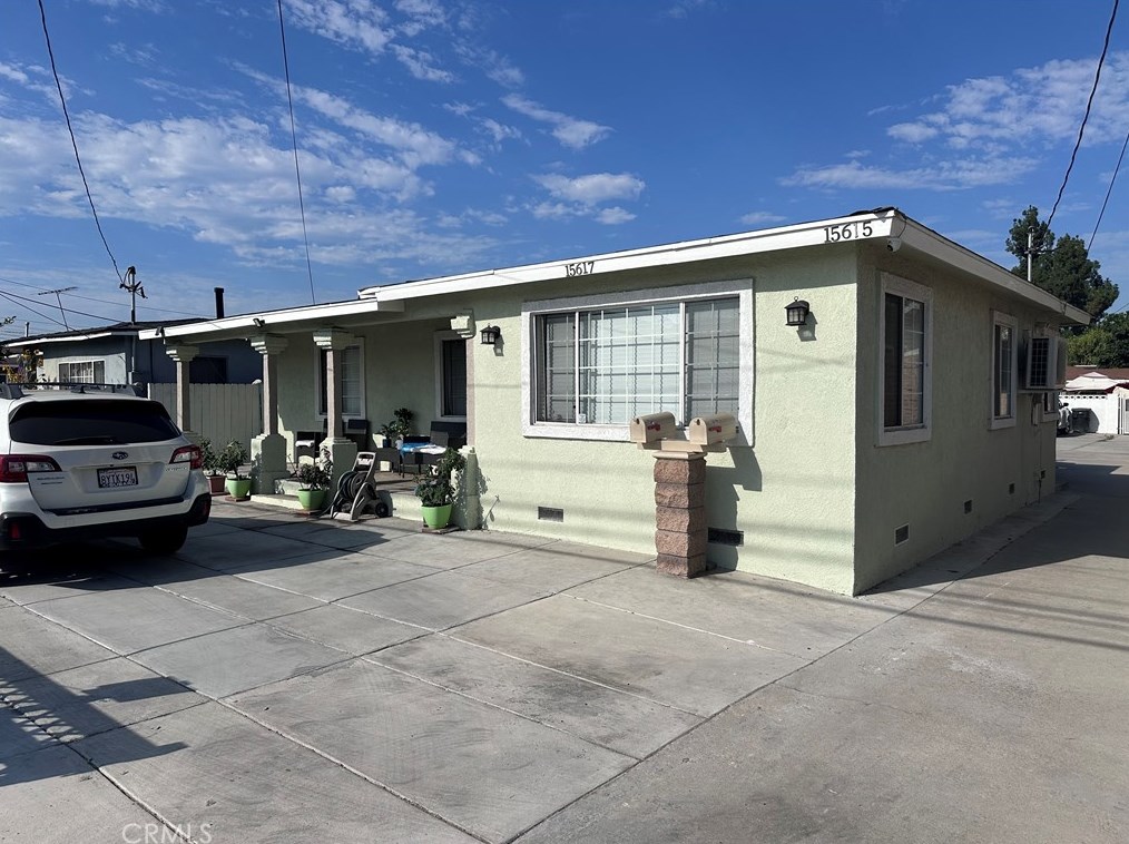 15615 Clark Ave, Bellflower, CA 90706-3576