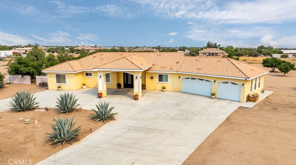 13550 Greenwood St, Hesperia, CA 92344