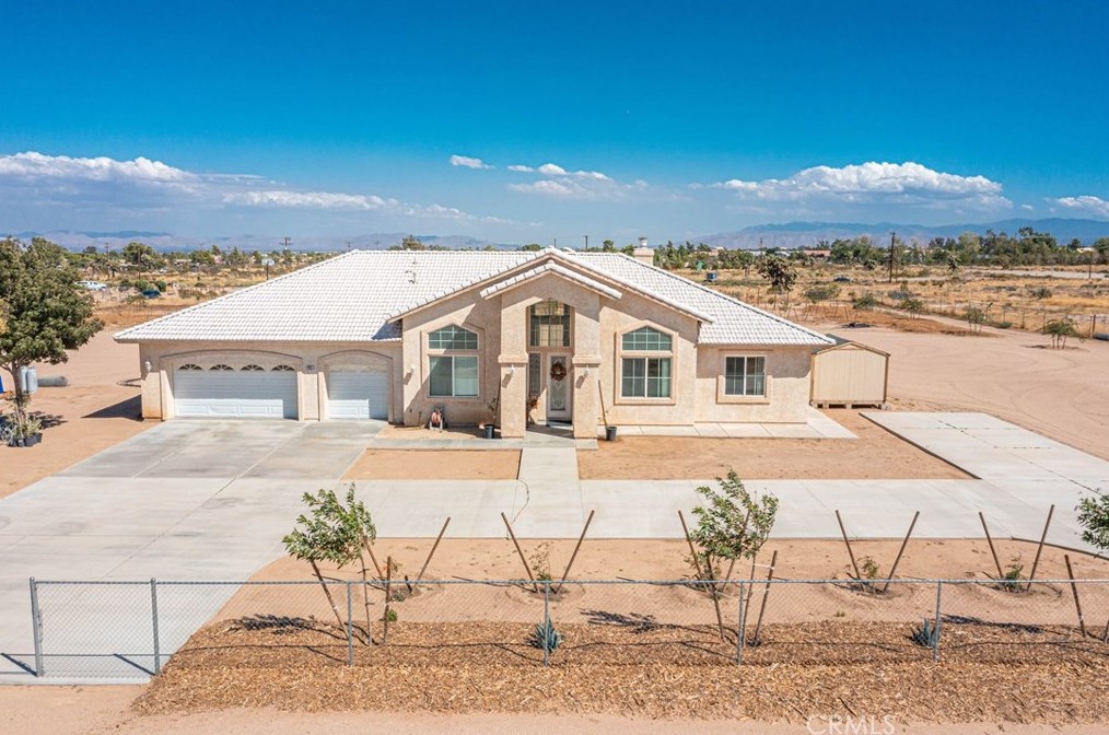 11365 De Anza Rd, Victorville, CA 92392