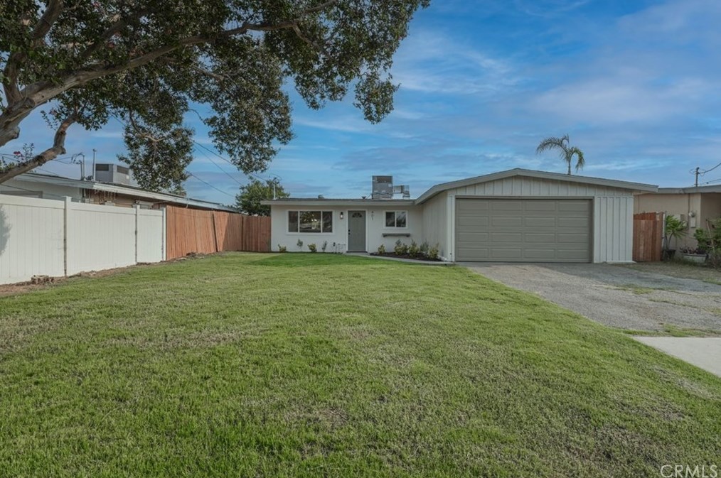 401 Allen St, Rialto, CA 92376