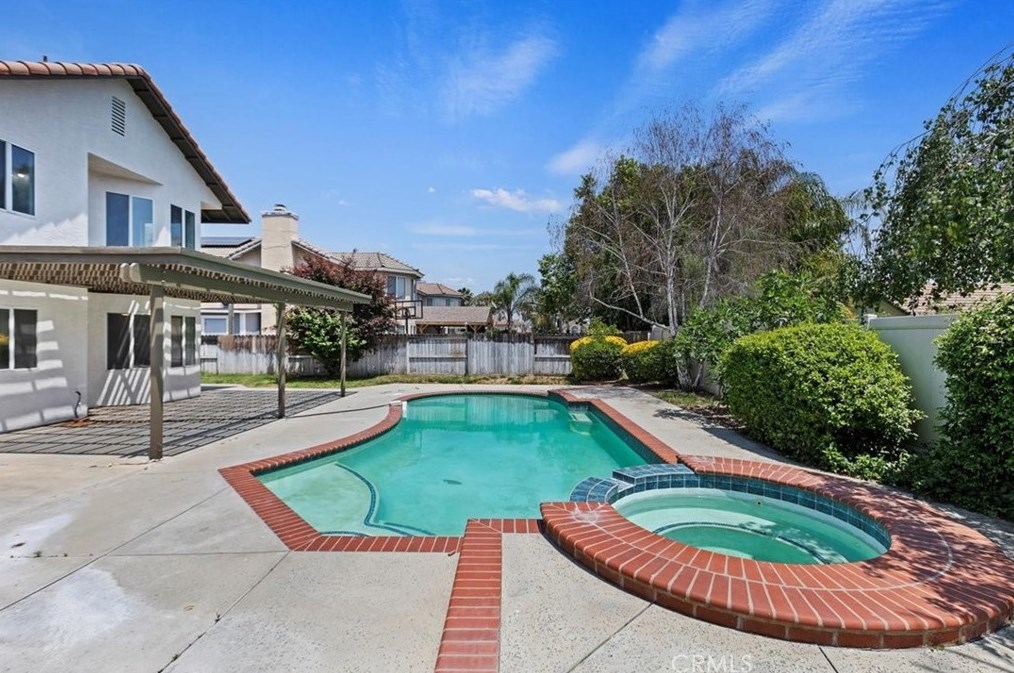 20443 Sugar Gum Rd, Riverside CA  92508-3005 exterior
