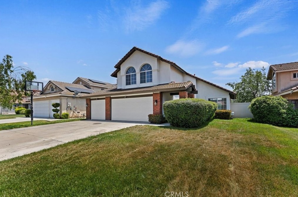 20443 Sugar Gum Rd, Riverside CA  92508-3005 exterior