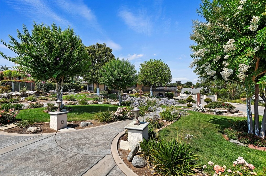 16229 Sunset Trl, Riverside CA  92506-5844 exterior