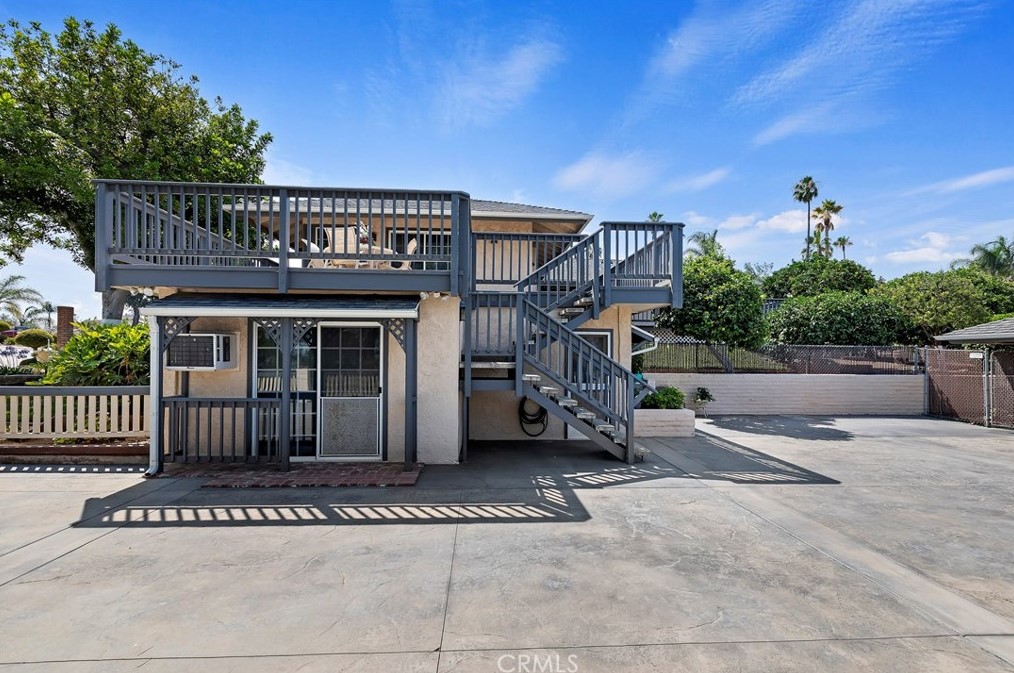 16229 Sunset Trl, Riverside CA  92506-5844 exterior