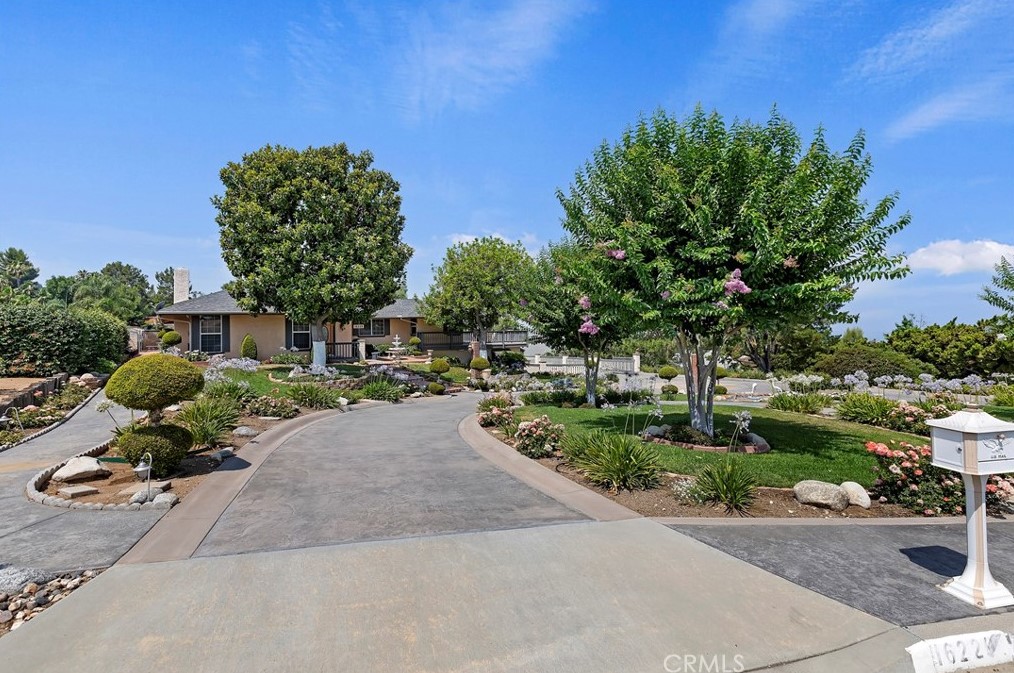 16229 Sunset Trl, Riverside CA  92506-5844 exterior