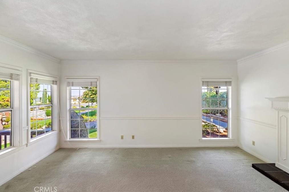 16229 Sunset Trl, Riverside CA  92506-5844 exterior