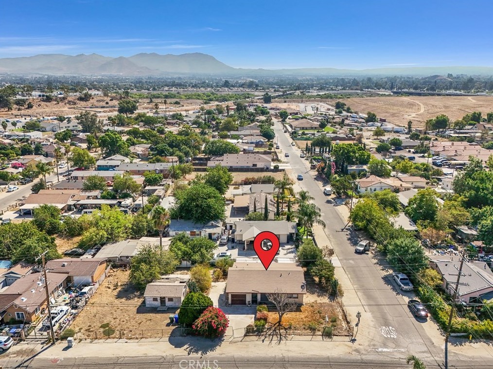2480 Hall Ave, Jurupa Valley, CA 92509