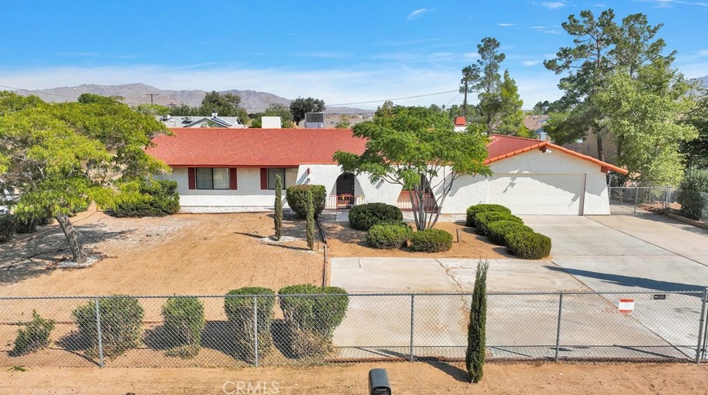 11727 Pasco Rd, Apple Valley, CA 92308-7624