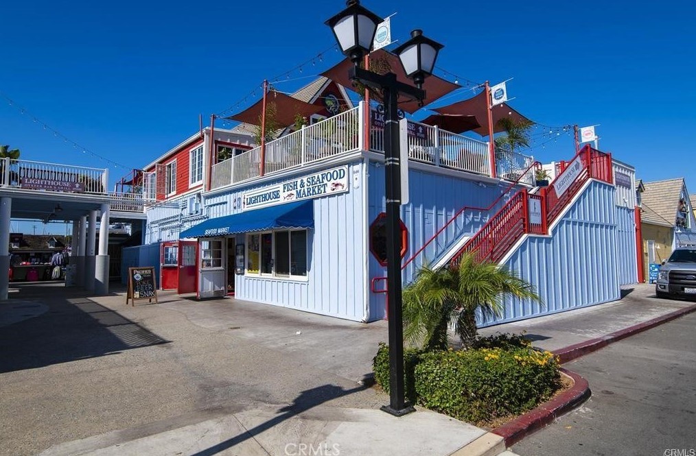 999 Pacific St, Oceanside CA  92054-2005 exterior