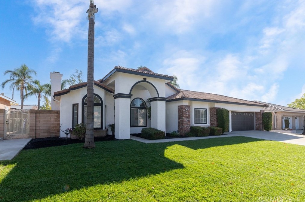 7585 Concord Ave, Fontana, CA 92336
