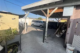 1105 E 113th St, Los Angeles, CA 90059 - Photo 4