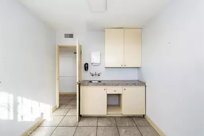 1364 N Waterman Avenue, San Bernardino, CA 92404 - Photo 24