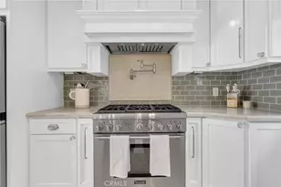 331 Walnut St, Newport Beach, CA 92663 - Photo 12