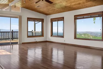 20682 Hill Top Drive, Riverside, CA 92507 - Photo 18