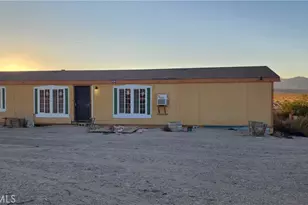 38538 Apache Ave, Newberry Springs, CA 92365 - Photo 2