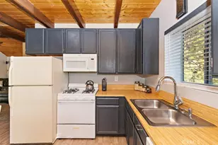 2701 Canon Way, Running Springs, CA 92382 - Photo 10