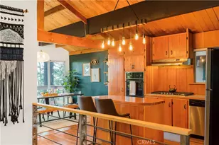 579 E Victoria Ct, Lake Arrowhead, CA 92352 - Photo 16