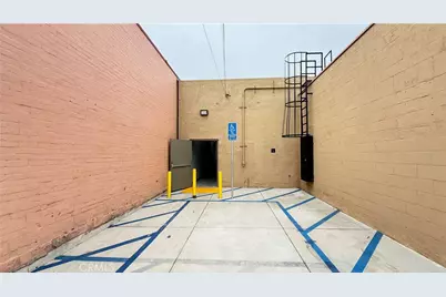 1233 N E Street, San Bernardino, CA 92405 - Photo 10