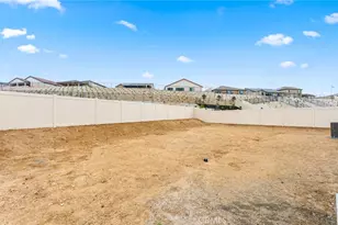 3920 Hudson Ln, Lake Elsinore, CA 92530 - Photo 28