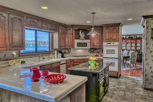 27990 Peninsula Dr, Lake Arrowhead, CA 92352 - Photo 10