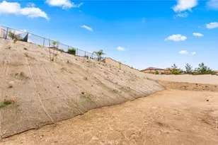 4085 Hudson Ln, Lake Elsinore, CA 92530 - Photo 26