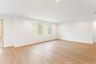 4085 Hudson Ln, Lake Elsinore, CA 92530 - Photo 4