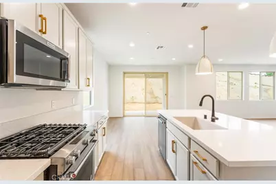 4085 Hudson Lane, Lake Elsinore, CA 92530 - Photo 8