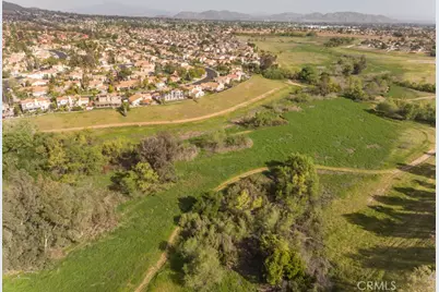 10917 Breezy Meadow Drive, Moreno Valley, CA 92557 - Photo 32