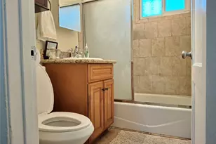 1346 W Century Blvd, Los Angeles, CA 90044 - Photo 16