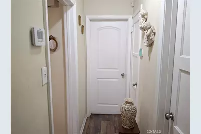 1346 W Century Boulevard, Los Angeles, CA 90044 - Photo 6