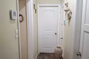 1346 W Century Blvd, Los Angeles, CA 90044 - Photo 6