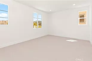 139 Bridle Dr, Burbank, CA 91506 - Photo 30