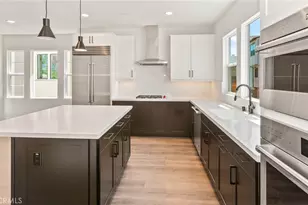 139 Bridle Dr, Burbank, CA 91506 - Photo 20