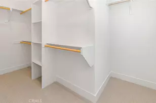 150 Bridle Dr, Burbank, CA 91506 - Photo 36