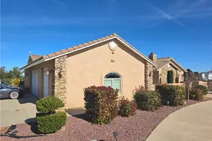 12720 Farmington St, Oak Hills, CA 92344 - Photo 2