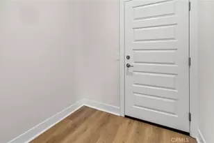 149 Bridle Dr, Burbank, CA 91506 - Photo 6