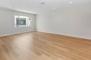 149 Bridle Dr, Burbank, CA 91506 - Photo 10