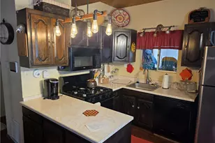 32826 Truman Ln, Running Springs, CA 92382 - Photo 16