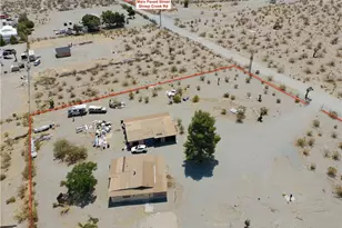 3938 Kreuer Rd, Phelan, CA 92371 - Photo 4