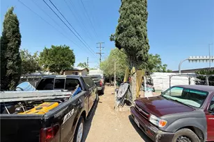 210 S Howard St, Corona, CA 92879 - Photo 16