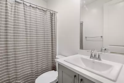 8004 Sorrento Way, Highland, CA 92346 - Photo 18