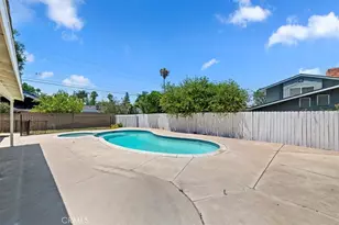 2111 Elsinore Rd, Riverside, CA 92506 - Photo 38