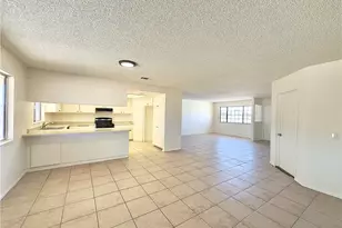 22311 Thunderbird Rd, Apple Valley, CA 92307 - Photo 8