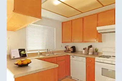 1373 Wheaton Way, Riverside, CA 92507 - Photo 14