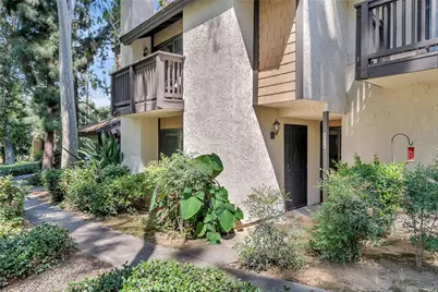 876 Via Mesa Verde, Riverside, CA 92507 - Photo 2