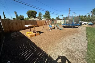 18470 7th St, Bloomington, CA 92316 - Photo 32